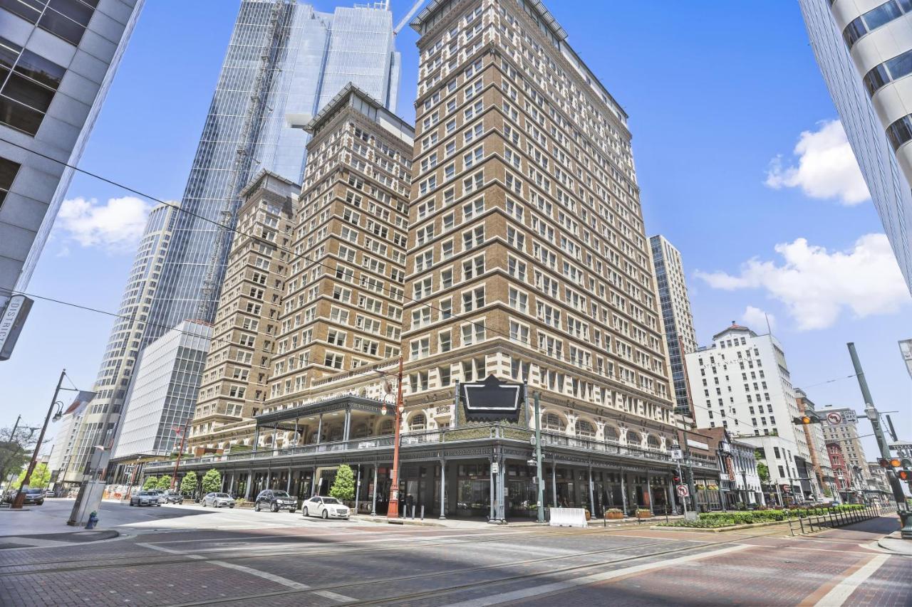 Frontdesk I The Rice Apts Downtown Houston Apartment Exterior photo